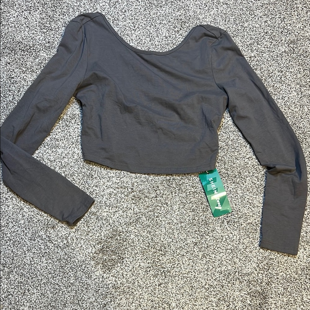 Gray Long Sleeve Crop Top